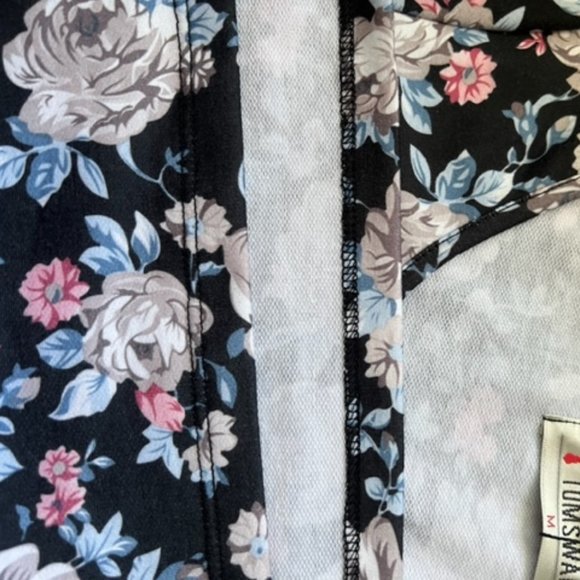 NWT Toms Bodycon Dress Pinks Blues Greys on Black Elegant Floral Size M - Picture 3 of 11